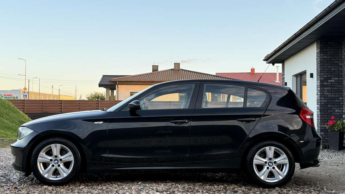 BMW 120, 2.0 l., Хэтчбек