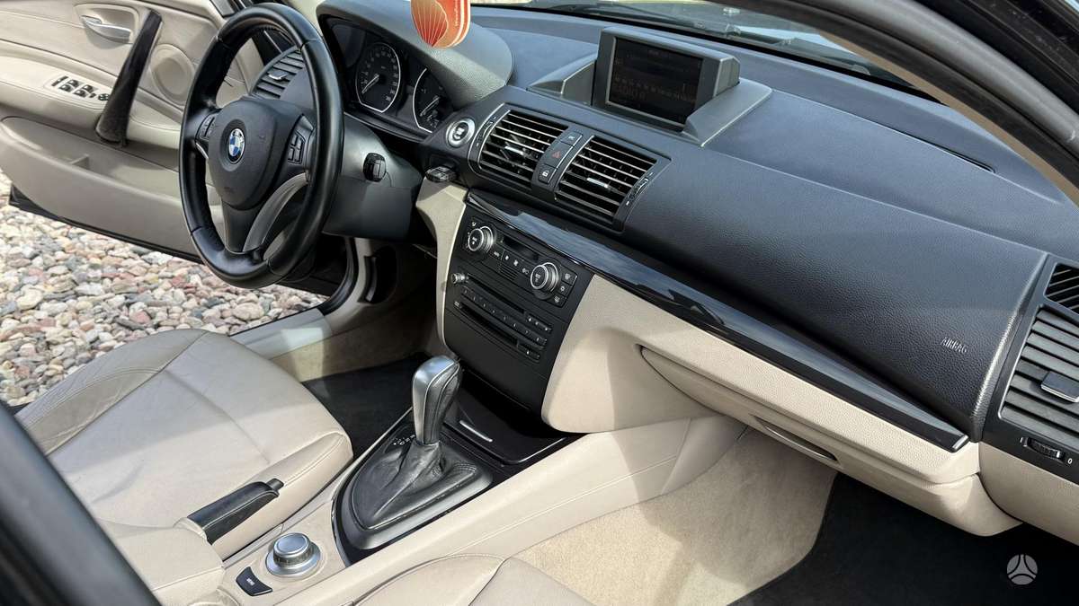 BMW 120, 2.0 l., Хэтчбек