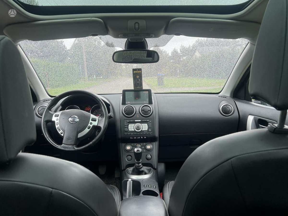 Nissan Qashqai+2 - 12