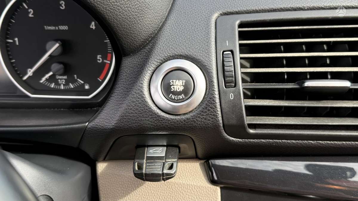 BMW 120, 2.0 l., Хэтчбек