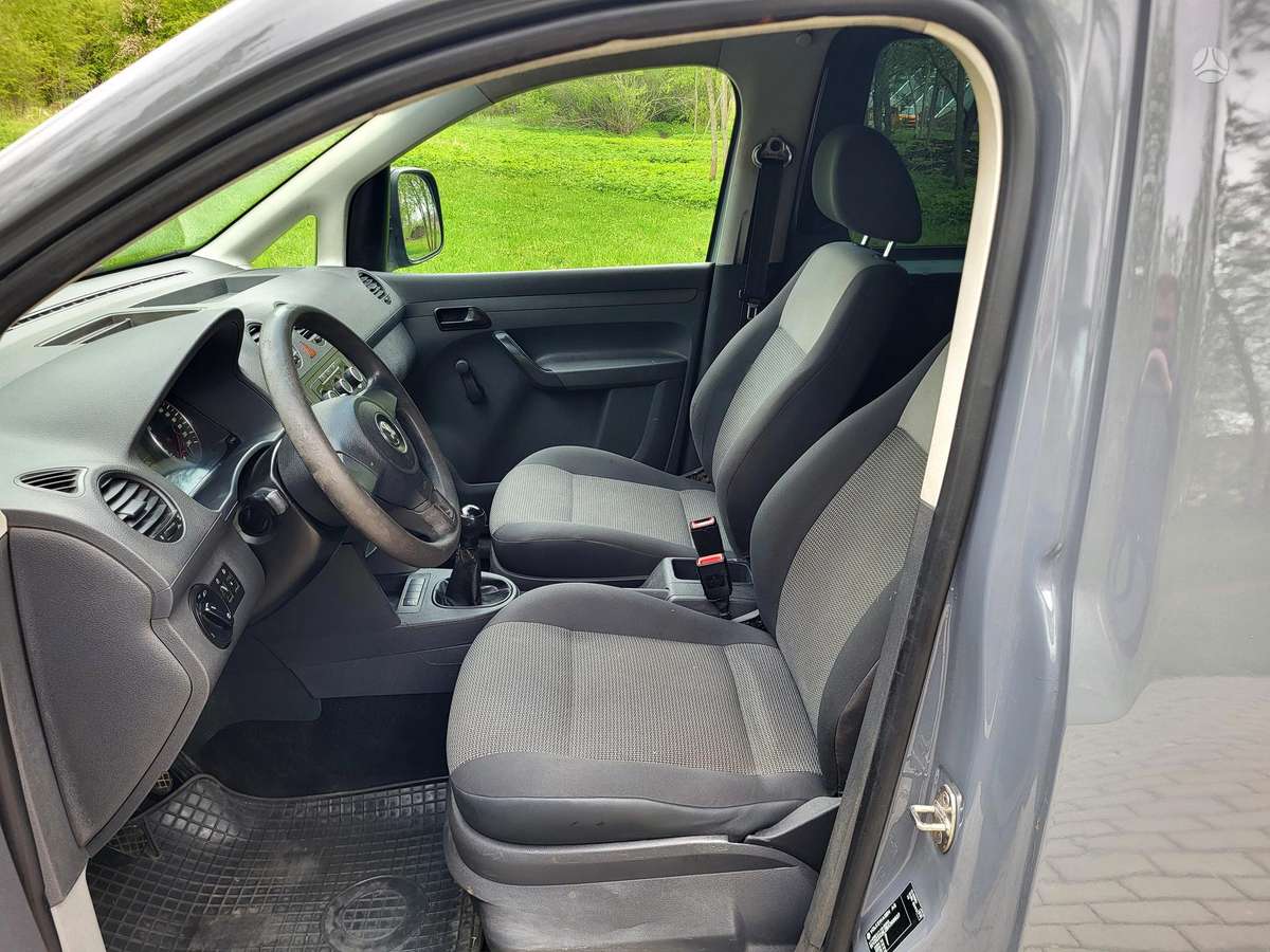 Volkswagen Caddy, 1.6 l., Минивэн