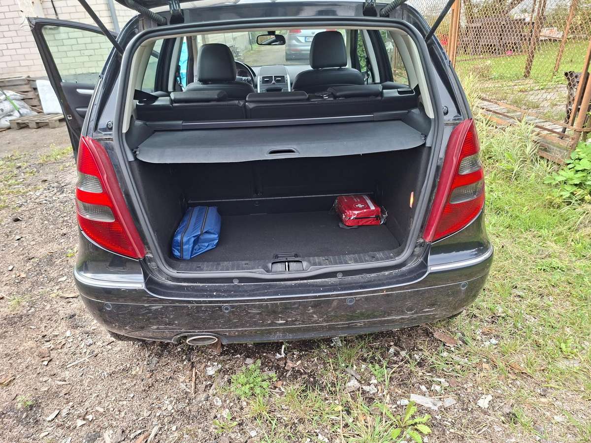 Mercedes-Benz A180 - 4