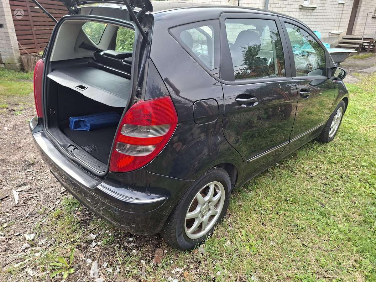 Mercedes-Benz A180 - 6