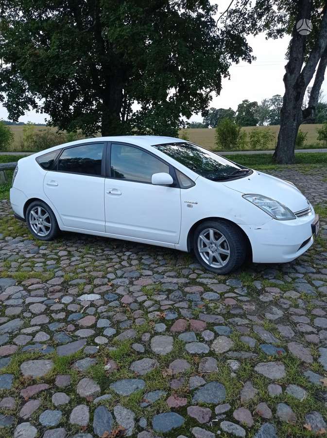 Toyota Prius - 11