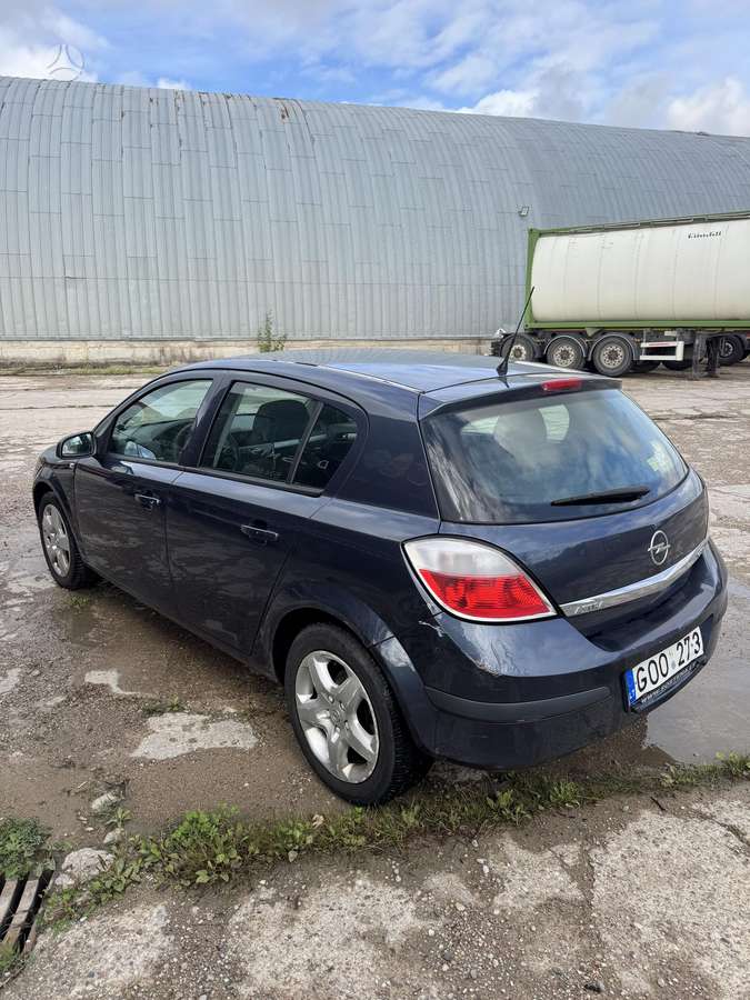 Opel Astra - 4