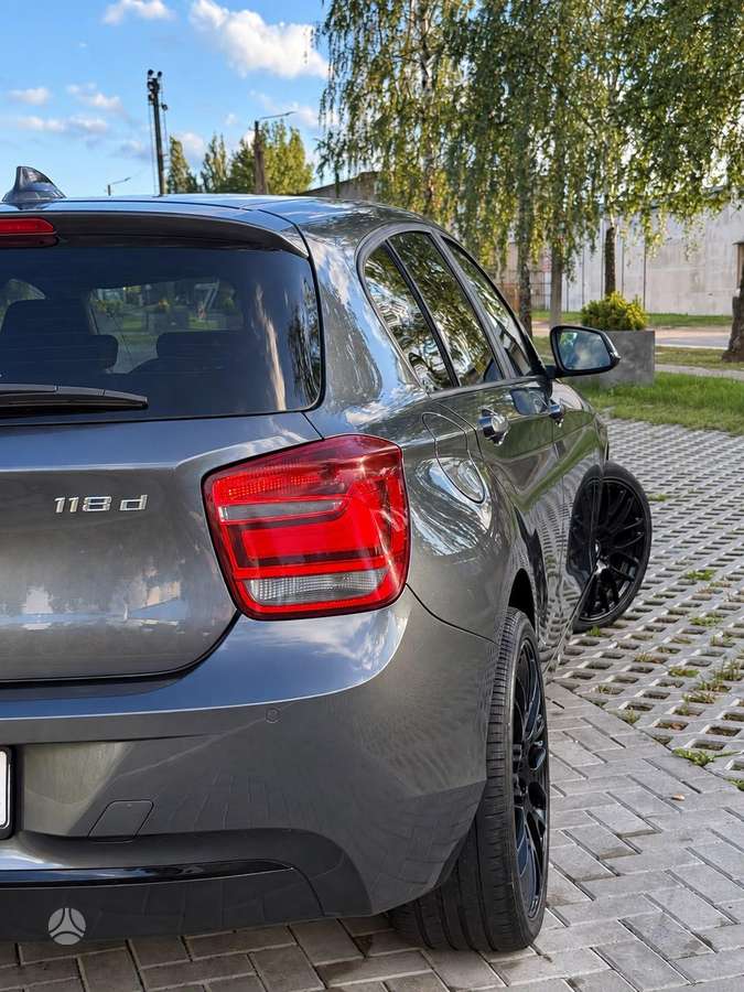 BMW 120, 2.0 l., Хэтчбек