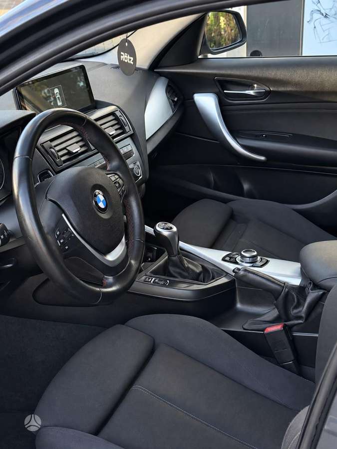 BMW 120 - 12