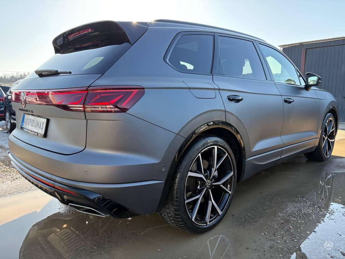 Volkswagen Touareg - 8