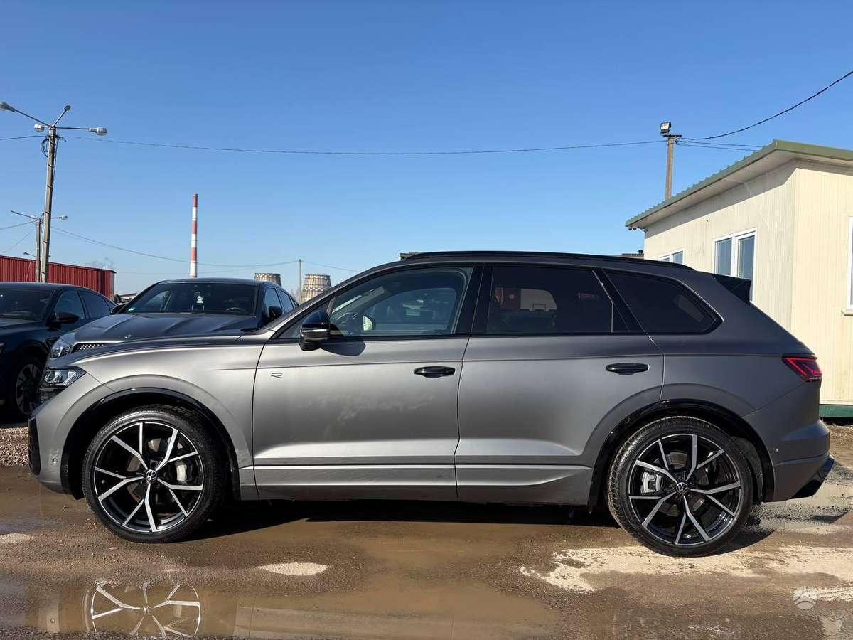 Volkswagen Touareg - 7