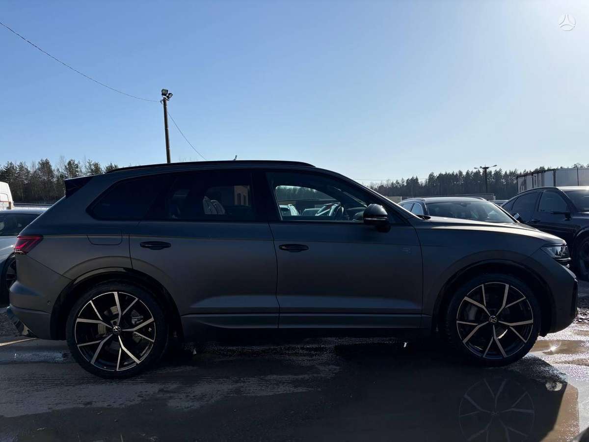 Volkswagen Touareg - 6