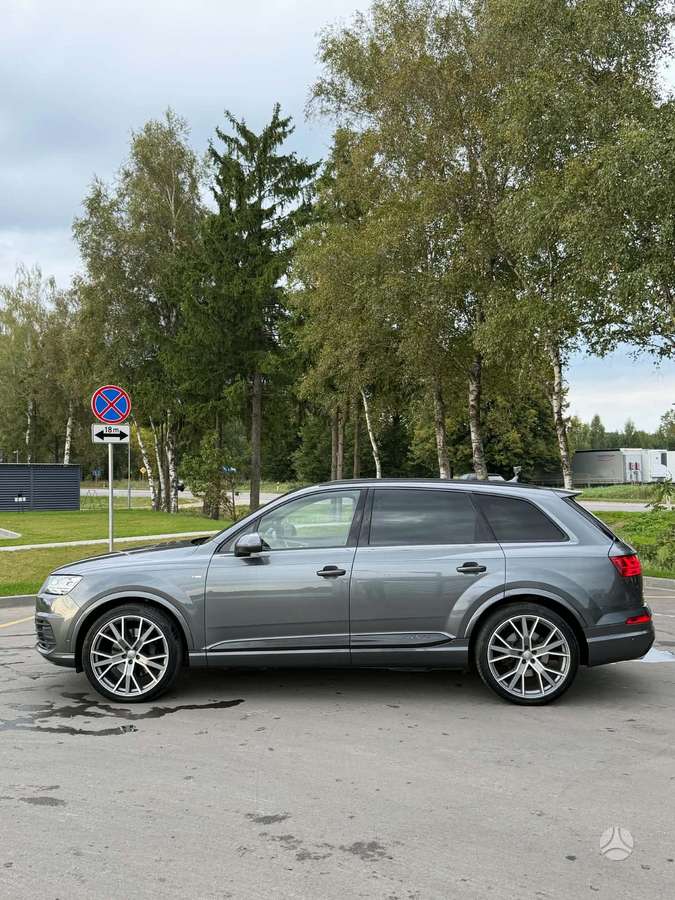 Audi Q7 - 3