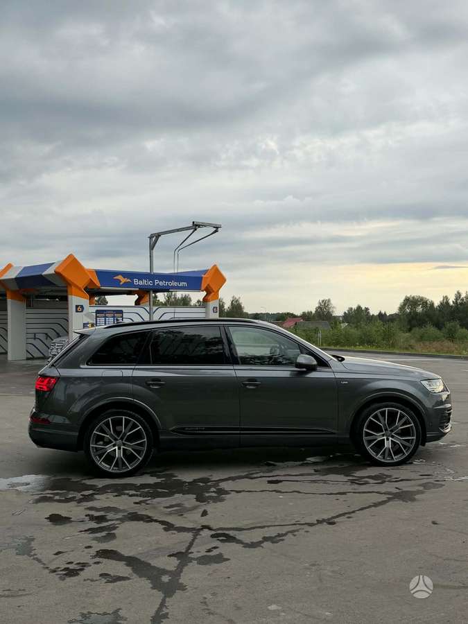 Audi Q7 - 4