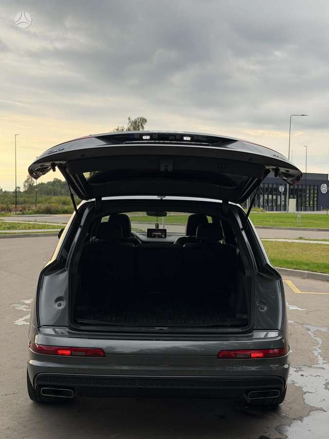 Audi Q7 - 8