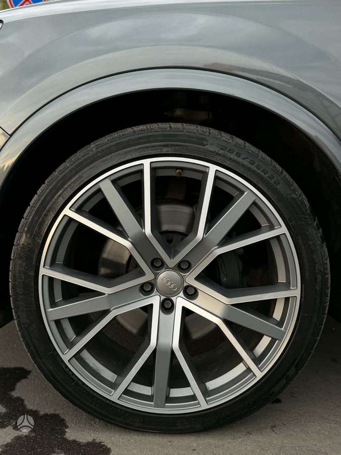 Audi Q7 - 9