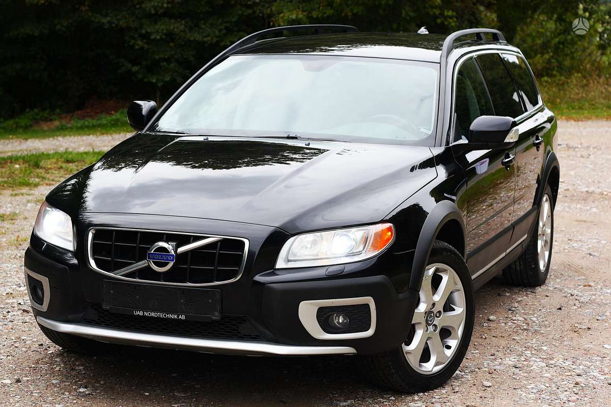Volvo XC70 - 2