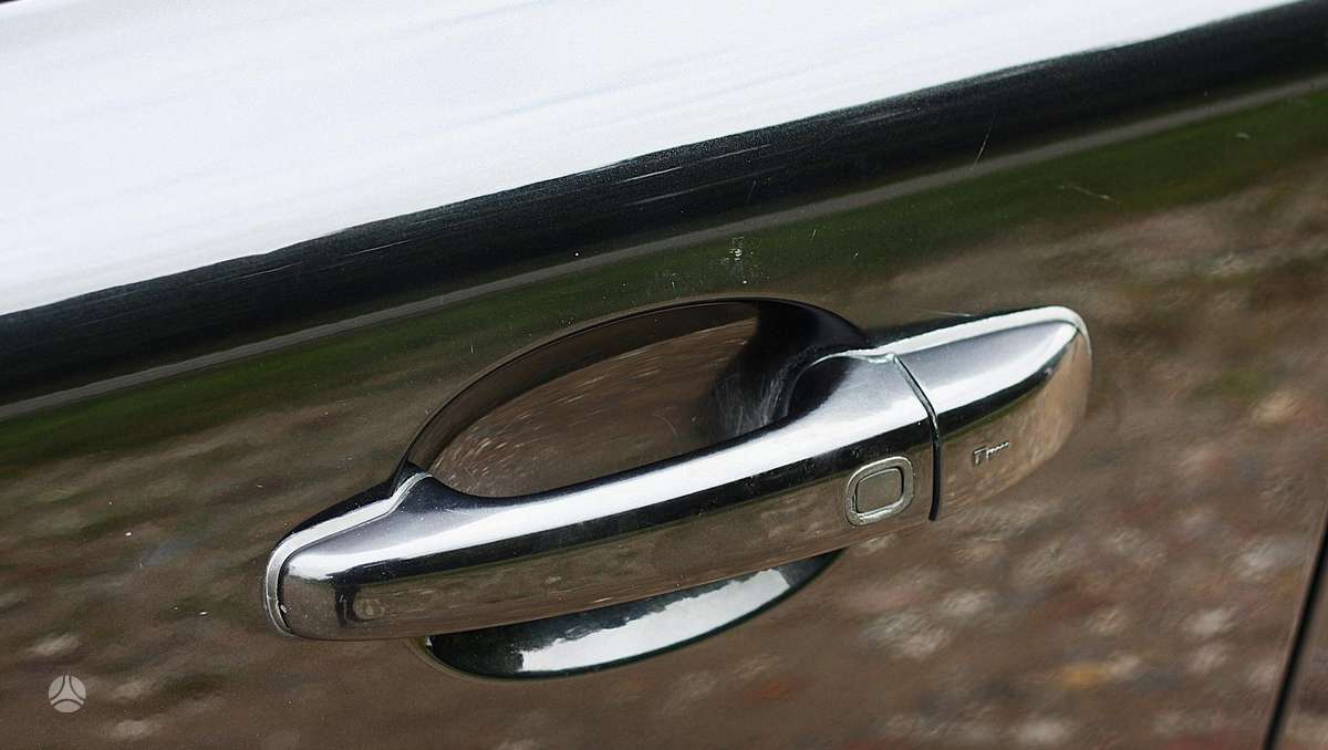 Volvo XC70 - 8