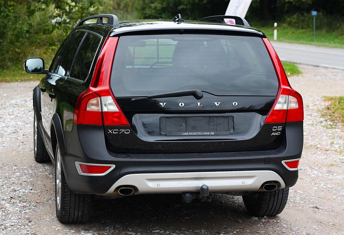 Volvo XC70 - 11