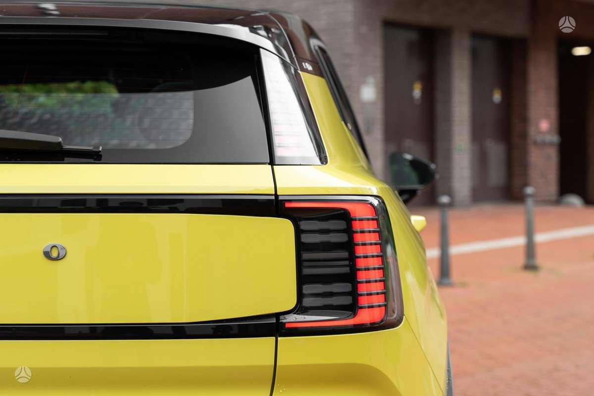 Volvo EX30 - 6