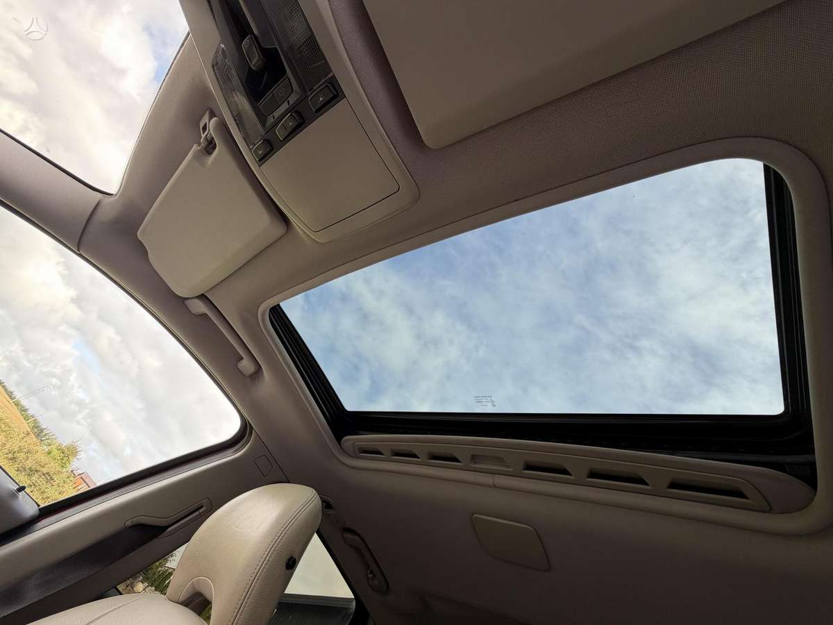 Volvo V50, 2.4 l., wagon