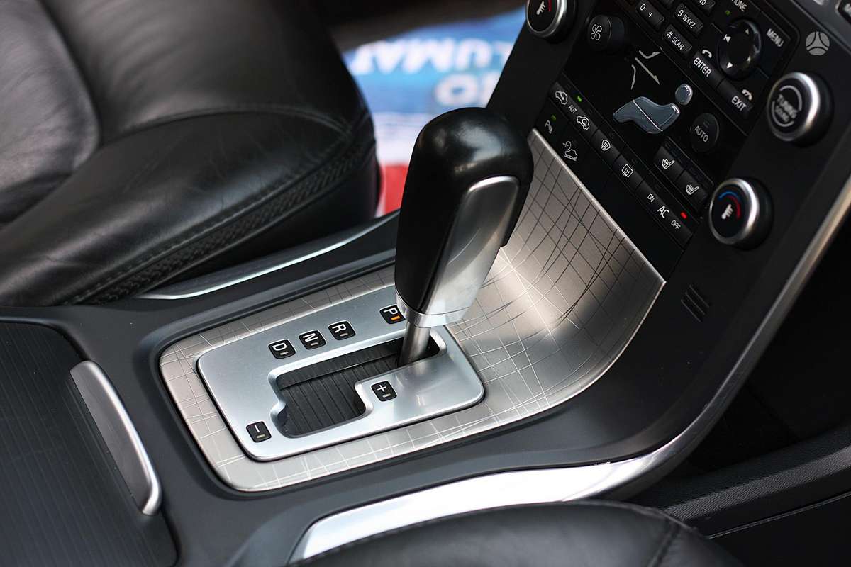 Volvo XC70, 2.4 l., Универсал