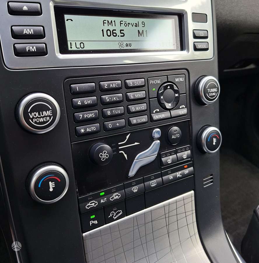 Volvo XC70, 2.4 l., wagon