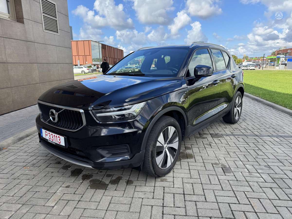 Volvo XC40 - 1