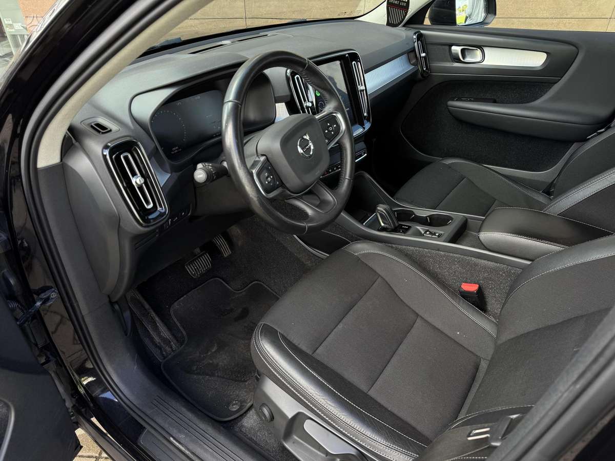 Volvo XC40 - 6
