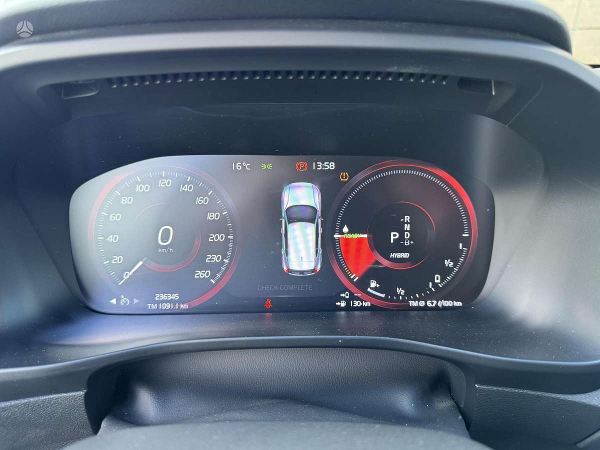 Volvo XC40 - 8
