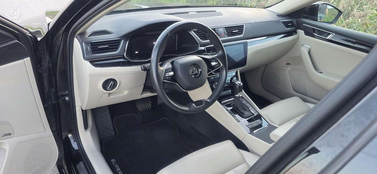 Škoda Superb - 10