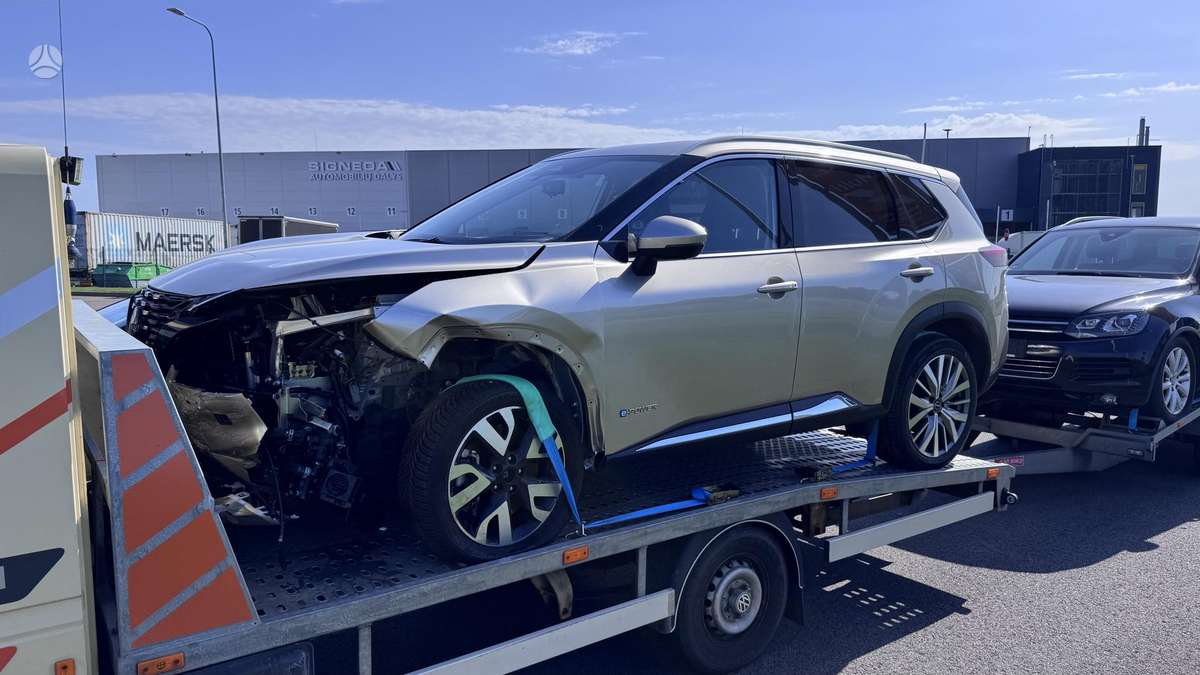 Nissan X-Trail - 1