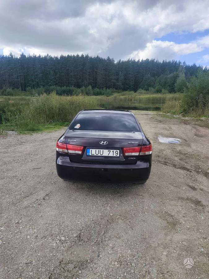 Hyundai Sonata - 11
