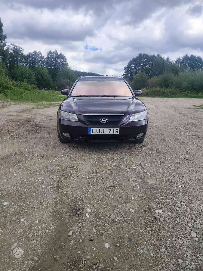 Hyundai Sonata - 12