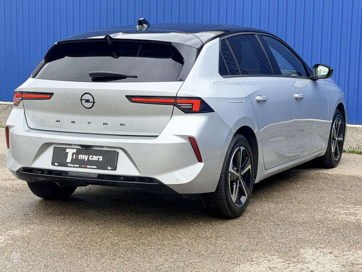 Opel Astra, 1.2 l., hatchback