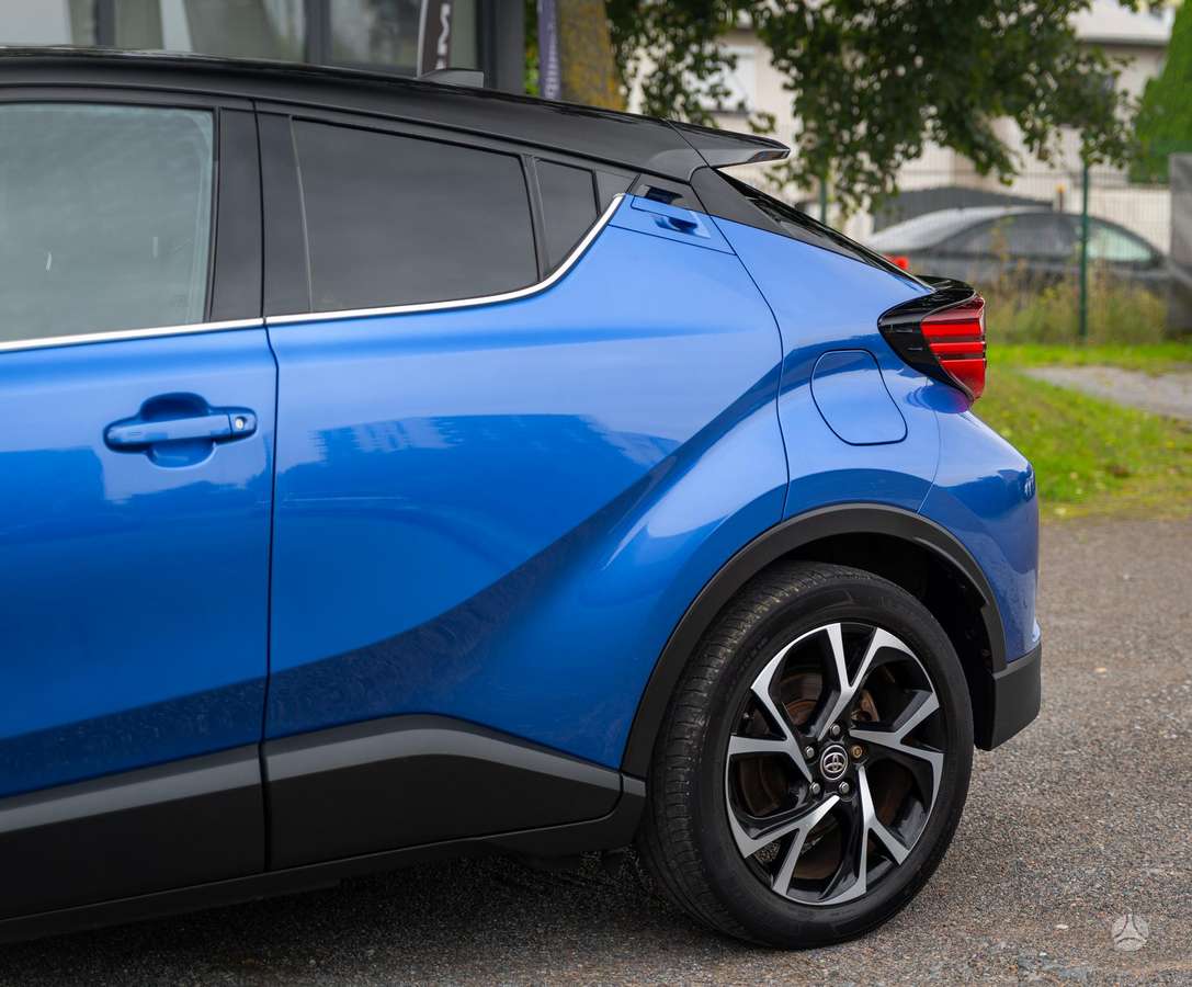 Toyota C-HR - 12