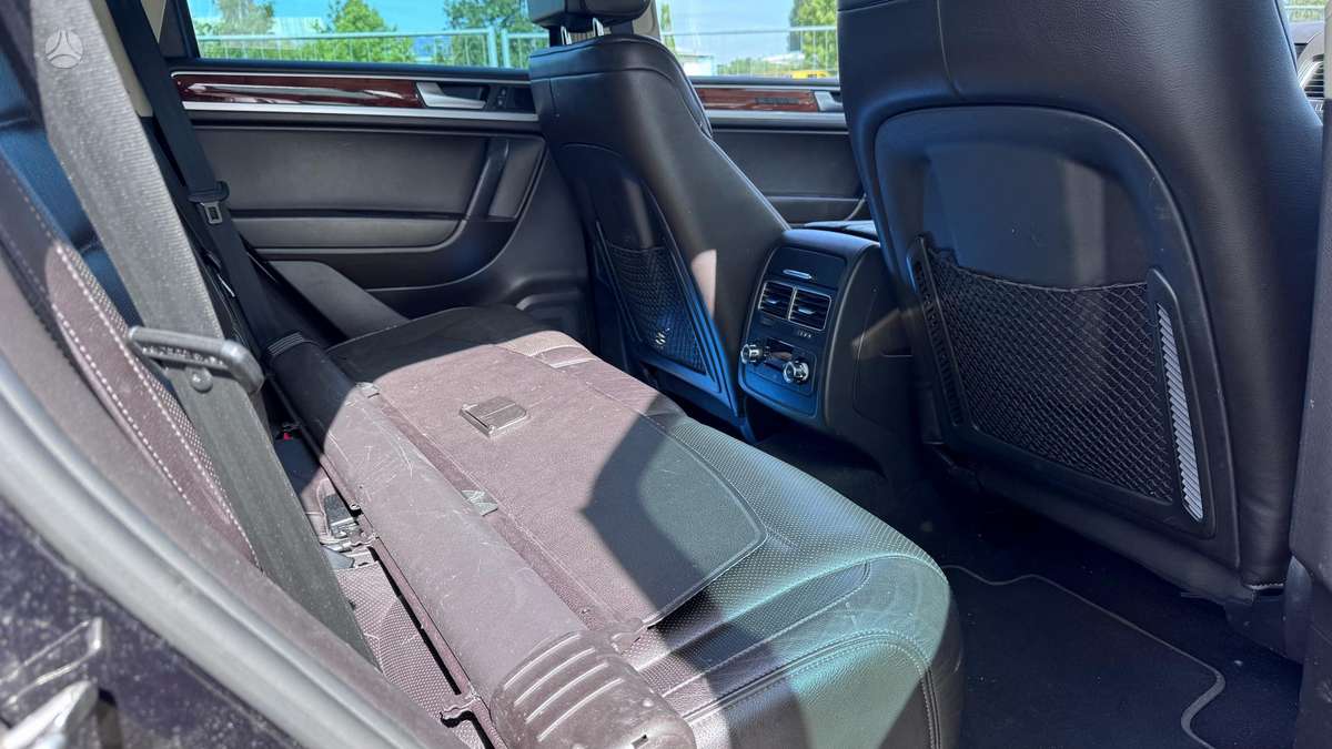 Volkswagen Touareg - 8