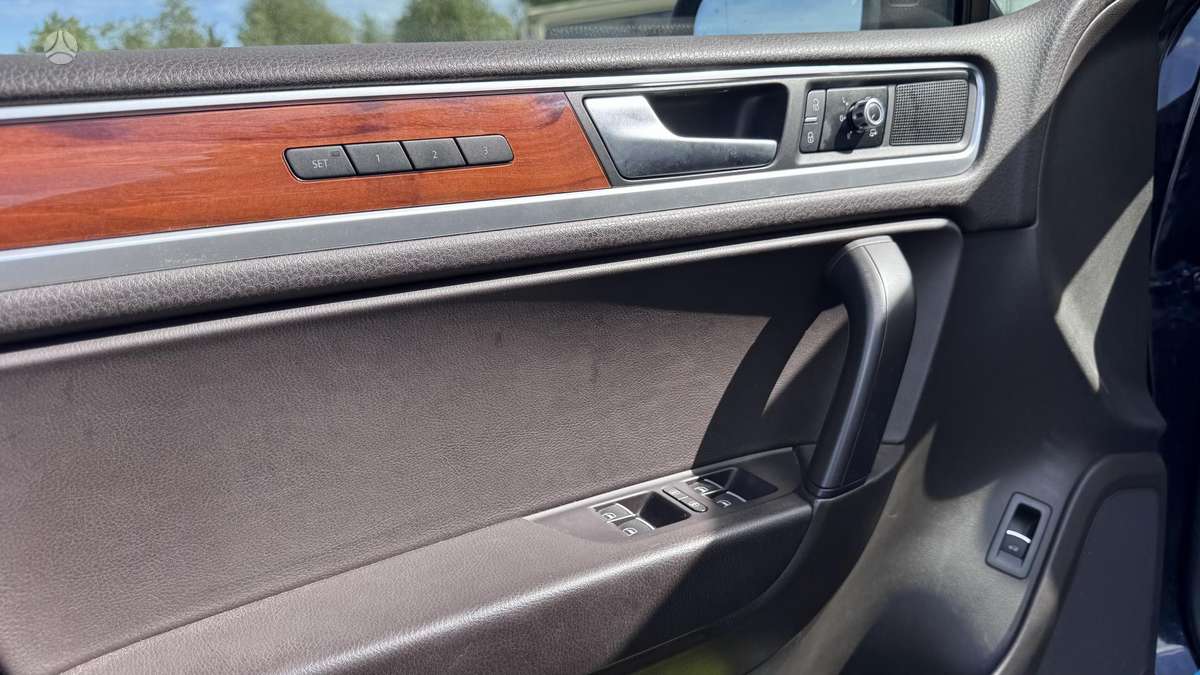 Volkswagen Touareg - 9