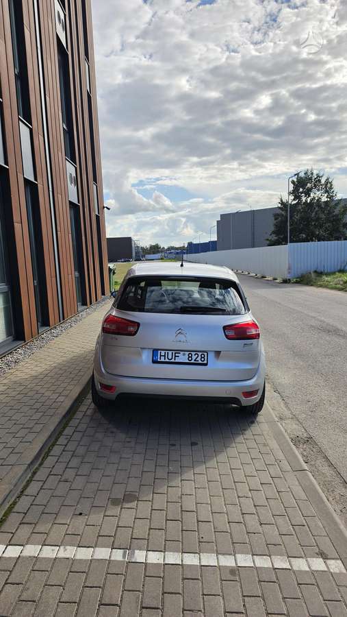 Citroën C4 Picasso - 6