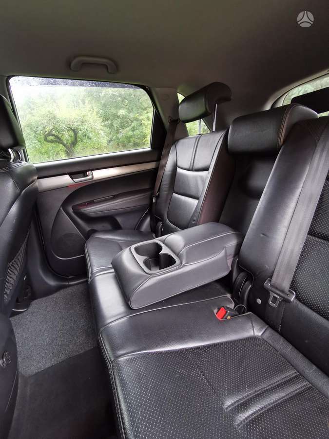 KIA Sorento - 10