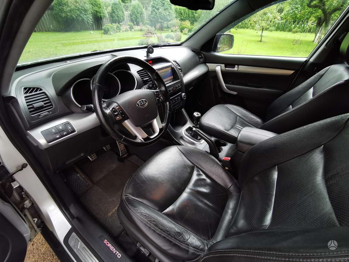 KIA Sorento - 5