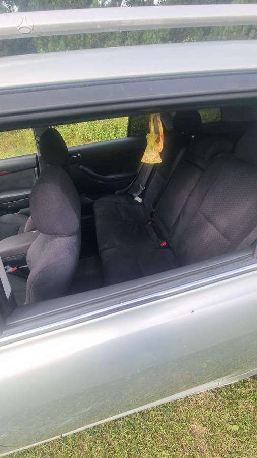 Toyota Avensis - 7