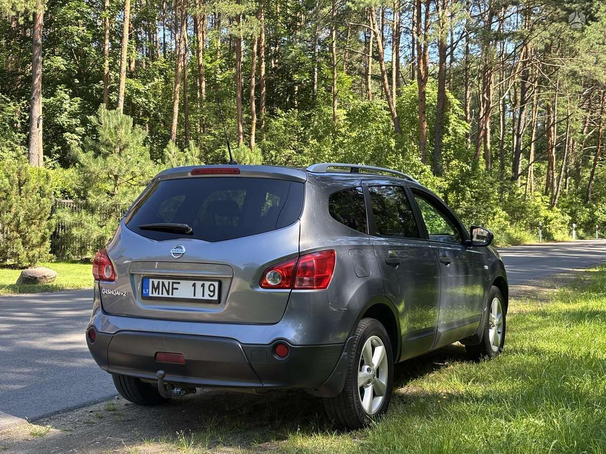 Nissan Qashqai+2 - 4