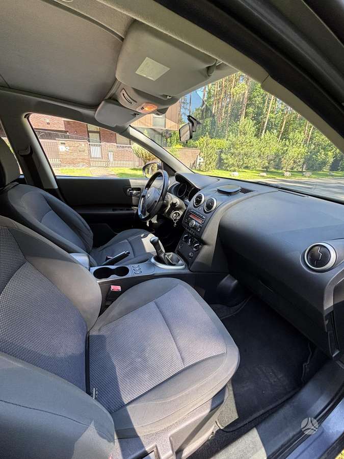 Nissan Qashqai+2 - 10