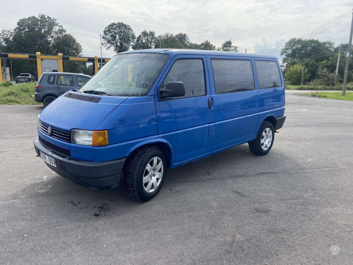 Volkswagen Caravelle - 3