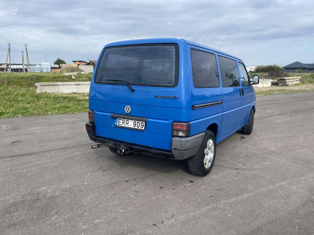 Volkswagen Caravelle - 4