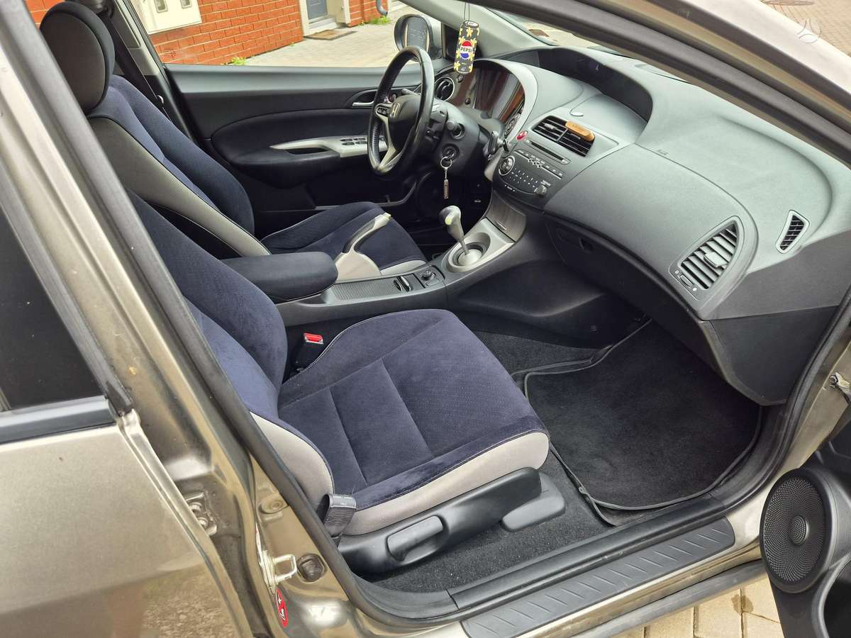 Honda Civic - 12