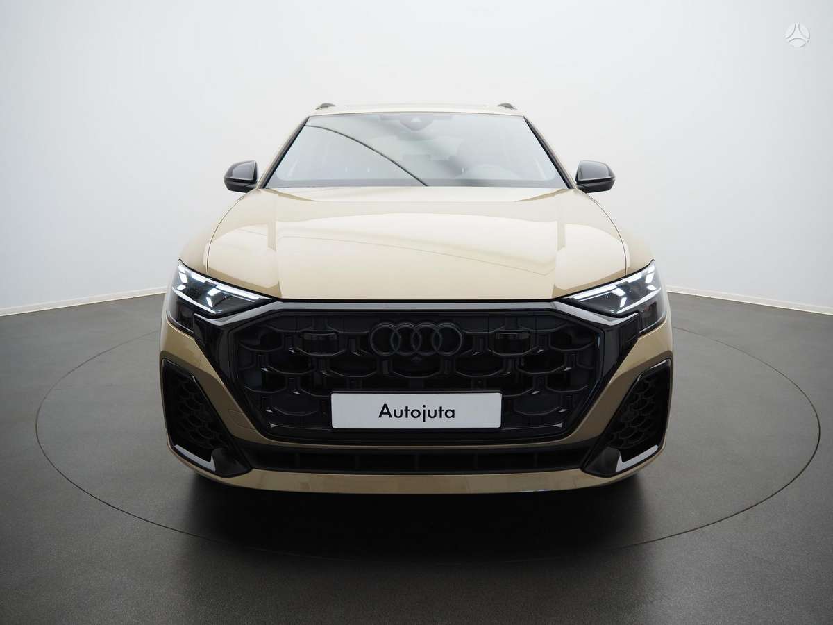 Audi Q8 - 2