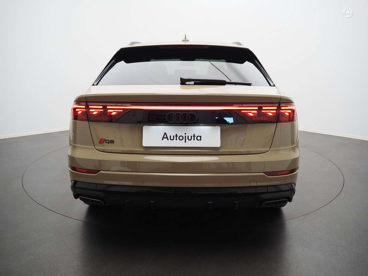 Audi Q8 - 5