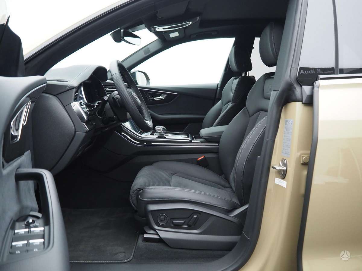 Audi Q8 - 8