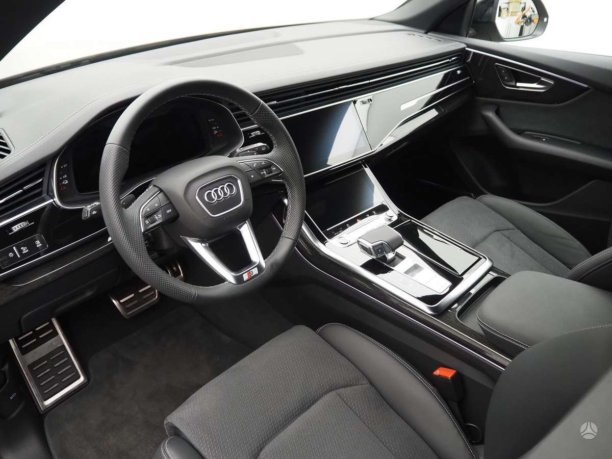 Audi Q8 - 9