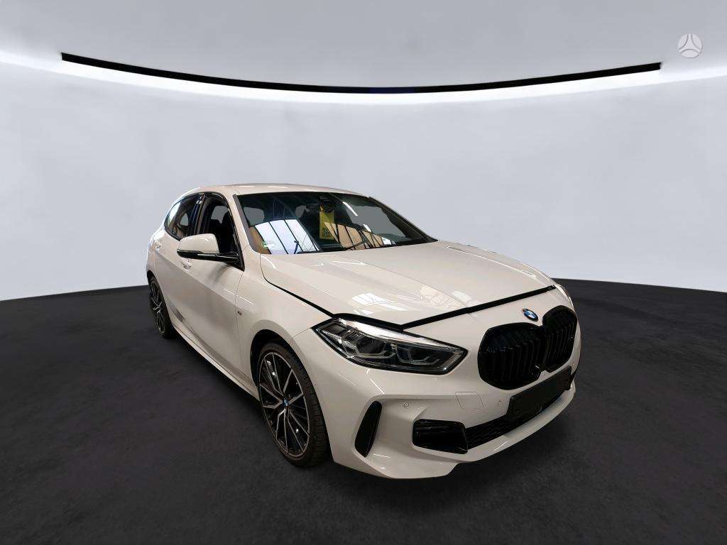 BMW 118 - 3
